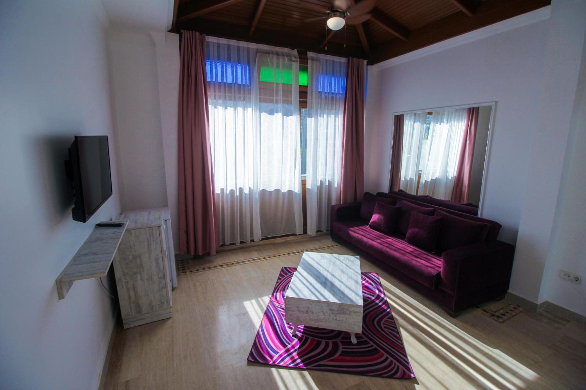 בודרום Bella Garden Hotel מראה חיצוני תמונה